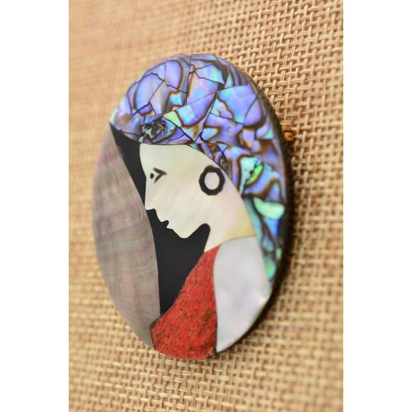 Vintage Cameo Pin Abalone Shell Inlay Woman Profile Mother's Day Artistic BinV - Picture 3 of 12